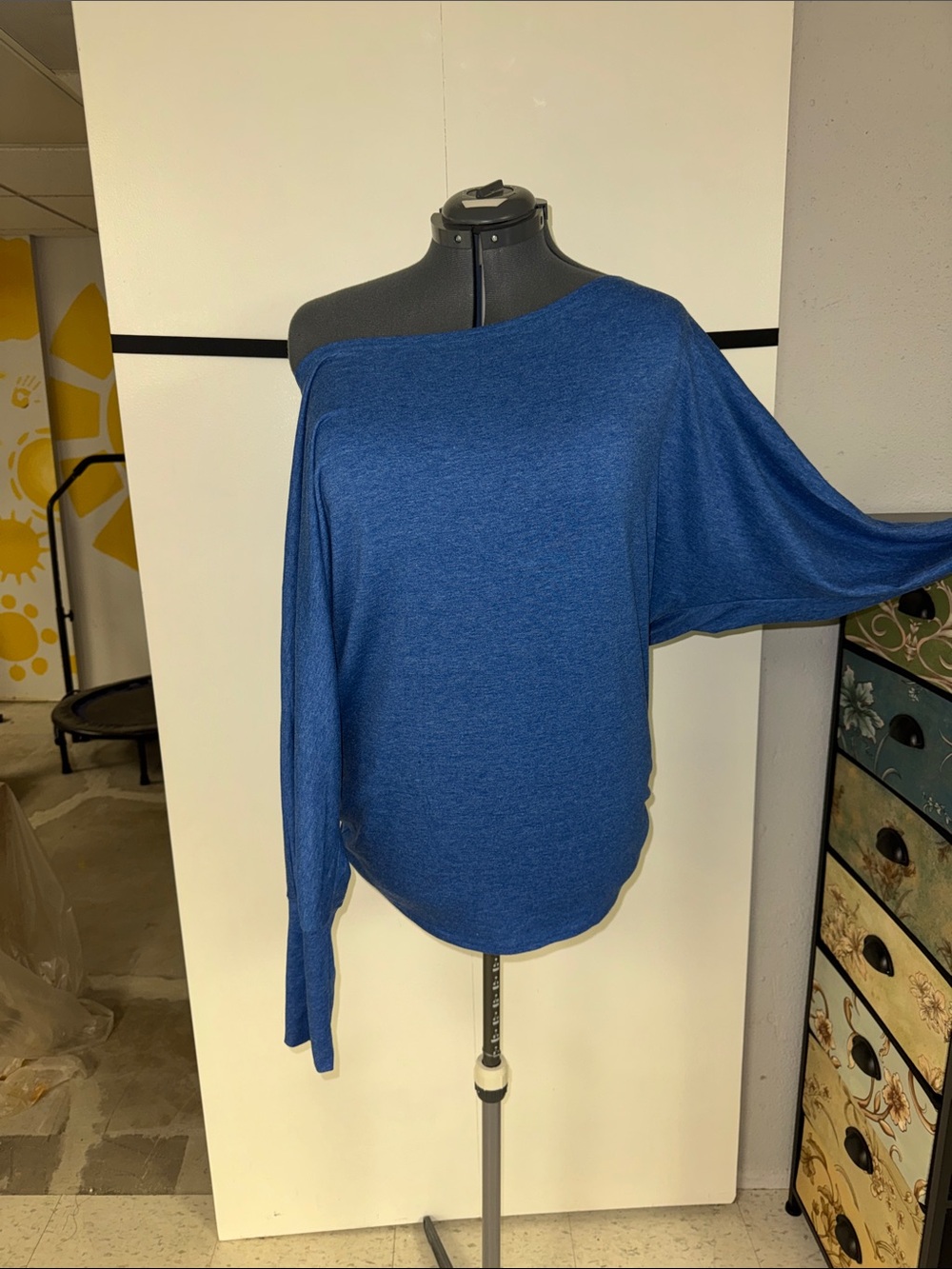 Women’s Blue Off-Shoulder Long Sleeve Tee